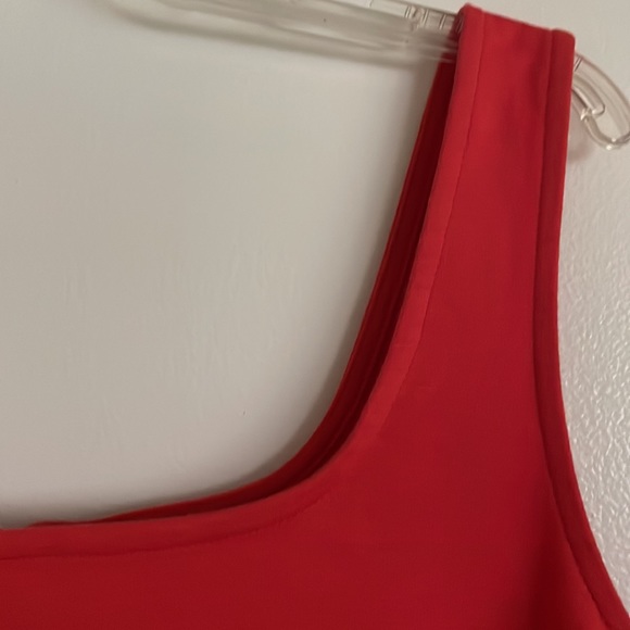 Old Navy Sleeveless Dress. - Picture 2 of 10